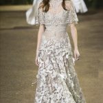 abito-con-mantella-elie-saab