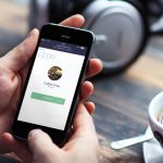 lifestyle_hype_paga_con_smartphone_negozi_fisici