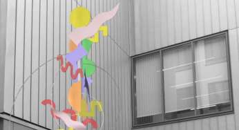 Al MUDEC fiorisce un albero alto 6 metri, firmato Alessandro Mendini