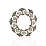 3. Lalique Collana Donne-insetto e cigni neri