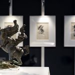 08. Allestimento, In primo piano_Lucio Fontana, Un cavaliere (Cavallo e cavaliere), 1952, ph. Alberto Messina
