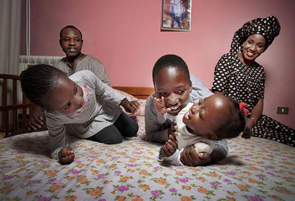 Tutte le ore del mondo_Buonanotte_Mareme e la sua famiglia_Senegal @FondazioneBracco_GeraldBruneau_1