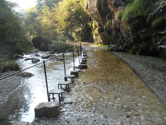 guado del fiume vertova in val vertova