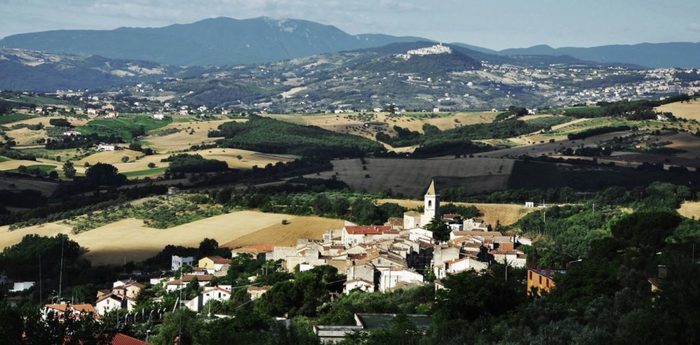 vista panoramica di un borgo del molise