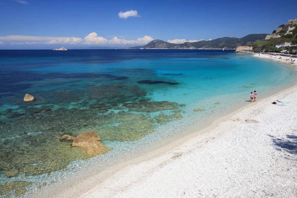 Spiaggia delle ghiaie isola d'elba