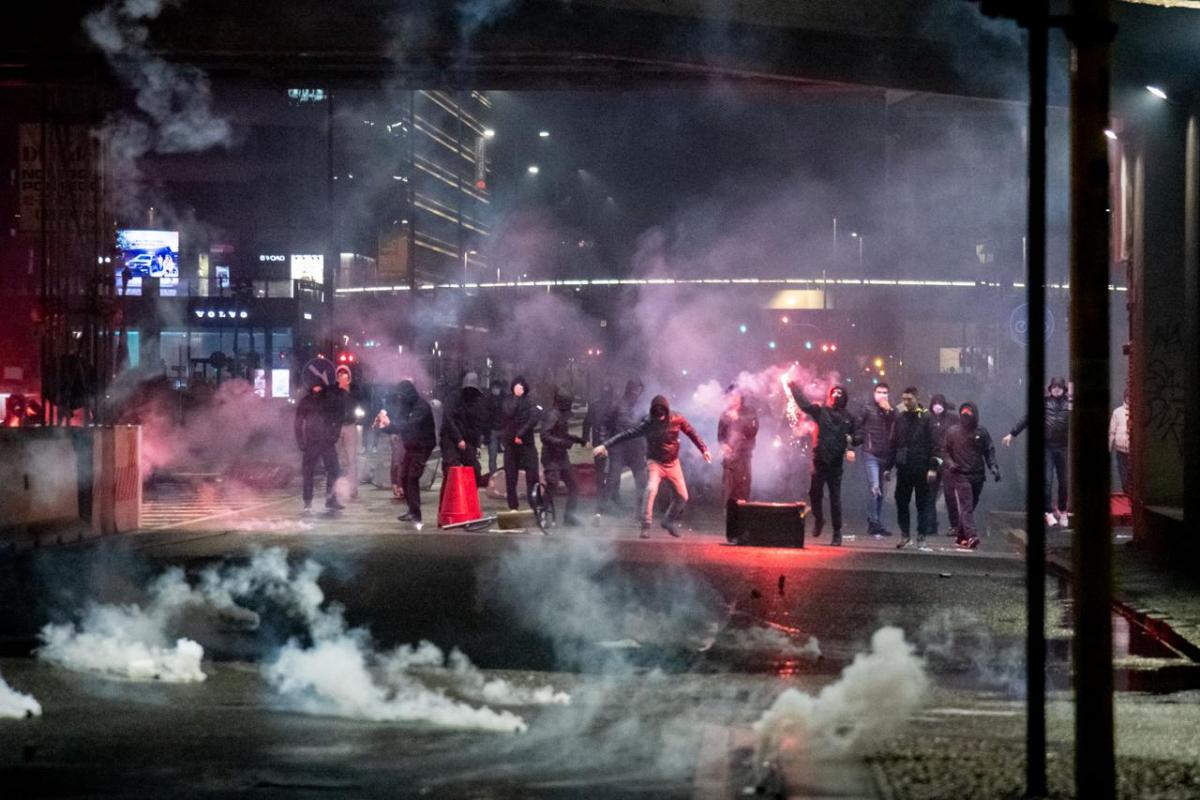 Lockdown manifestazioni non pacifiche a milano