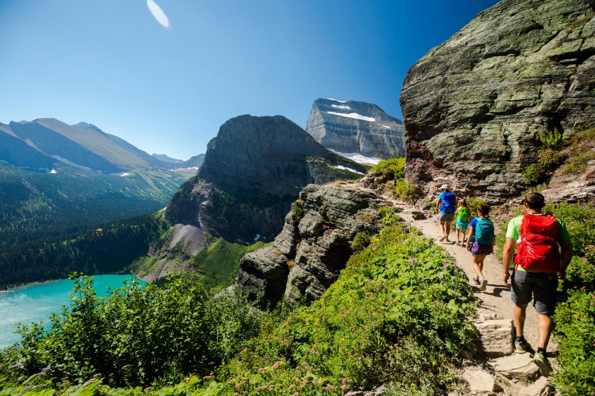 La grandiosa natura degli Stati Uniti passeggiata in montana