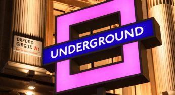 PlayStation 5 invade Oxford Circus di Londra, la comunicazione al top