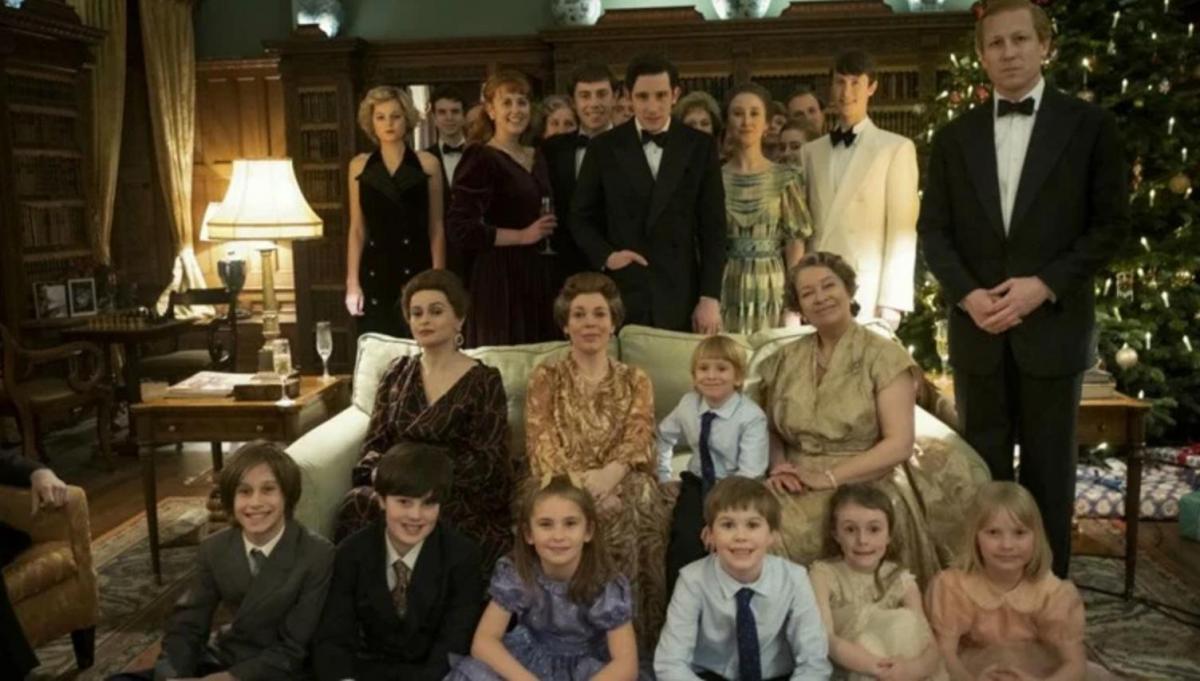 serie TV ad ambientazione storica royal family in the crown