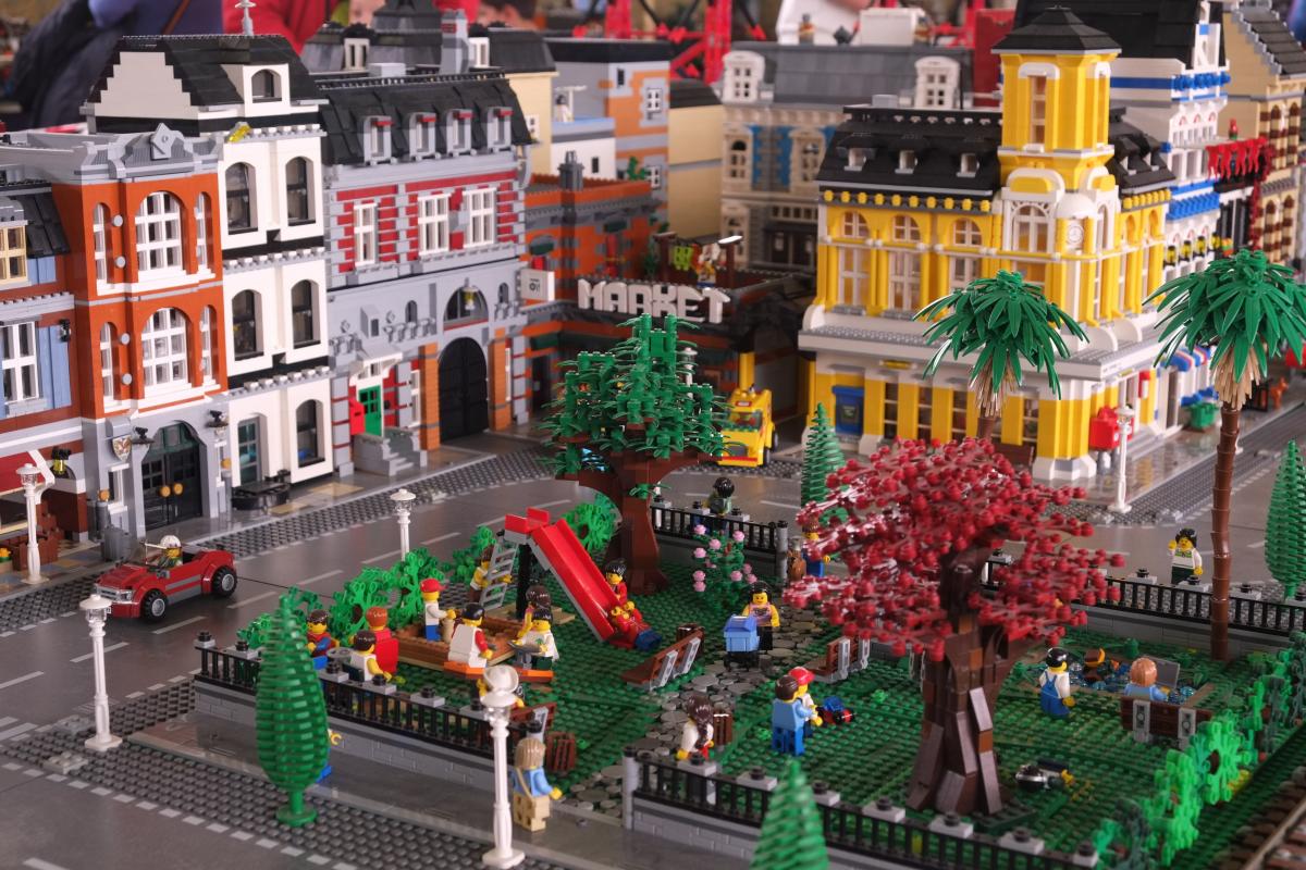 I LOVE LEGO diorama