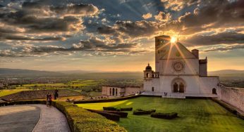 Assisi in un weekend: cosa vedere in due giorni nel borgo umbro