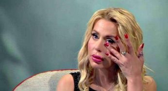 Valeria Marini devastata dalla depressione. La causa è dolorosissima