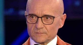 Crisi Alfonso Signorini, le condizioni di salute preoccupano, potrebbe saltare tutto