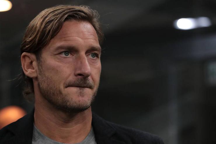 francesco totti piange