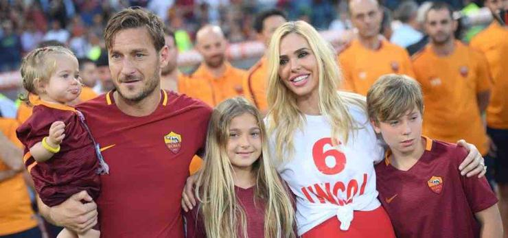 Francesco Totti, Ilary Blasi e figli 