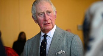 Il principe Filippo un traditore, spunta il fratello segreto di Re Carlo. La corona trema