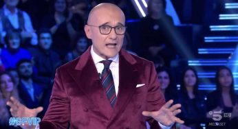 Si mette male al Gf Vip, un altro positivo: “È ridicola questa cosa!” | l’assurda giustificazione