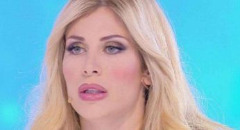 Corsa conto il tempo: Paola Caruso in ospedale, “Colpita da una disgrazia” – FOTO