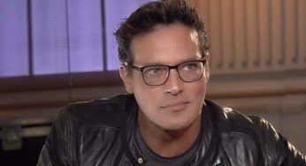 Gabriel Garko nudo in pubblico | La foto senza veli scatena un putiferio