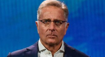Paolo Bonolis nei guai: “La figlia non è di Sonia”, si scatena la bufera | Colpo basso