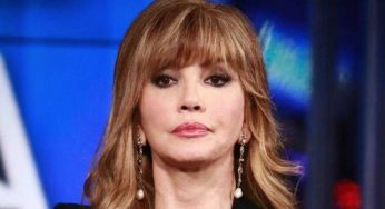 Milly Carlucci: colpita dalla malattia fulminante, la drammatica situazione scatena la rabbia | Inaccettabile