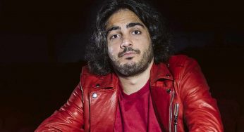 Max Angioni: un nuovo spettacolo da brividi e convulsioni, ma… ‘anche meno’ | L’Arcimboldi viene giù