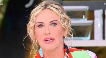 Antonella Clerici, si sente male in diretta: quel caffè è stato fatale | Ha dovuto interrompere tutto