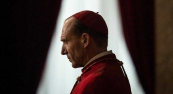 Conclave, il thriller sul Vaticano con Ralph Fiennes: suspense e intrighi sul grande schermo