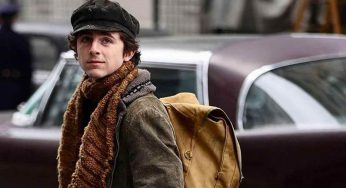A Complete Unknown, Timothée Chalamet incanta come Bob Dylan: un biopic che unisce genio musicale e dilemmi umani